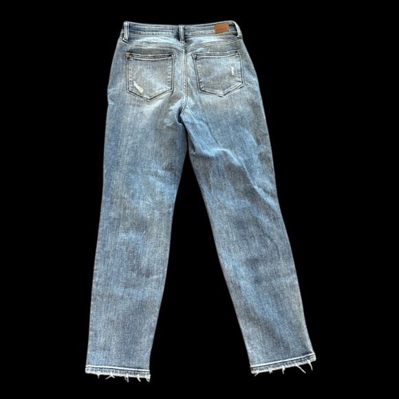 Judy Blue Distressed Boyfriend (cuffed) Jeans⭐️ NWOT - Picture 3 of 5